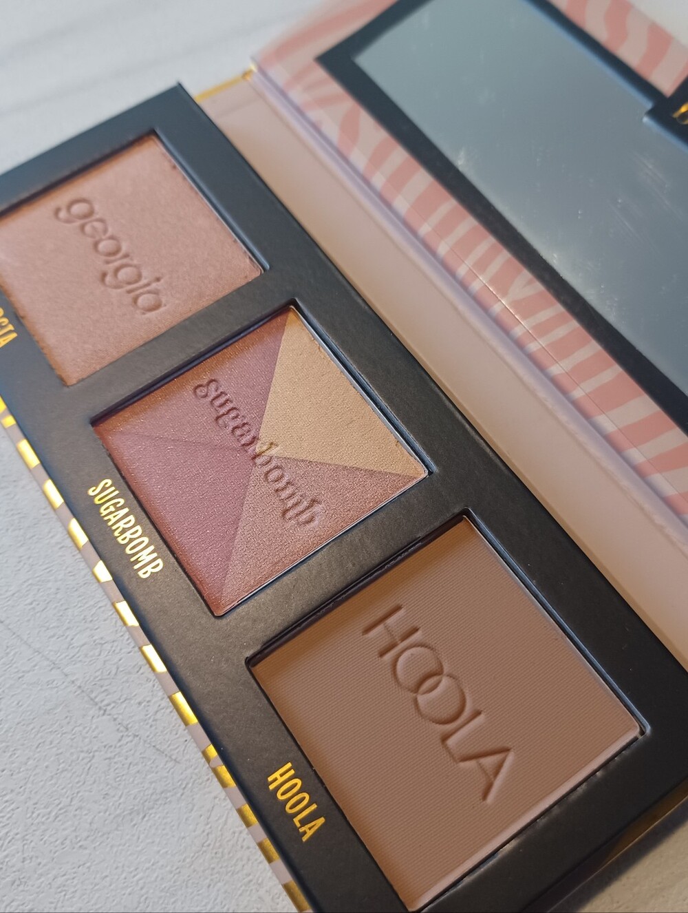 BENEFIT CHEEK STARS MINI REUNION TOUR bronzer & shimmer trio brown & rose-gold